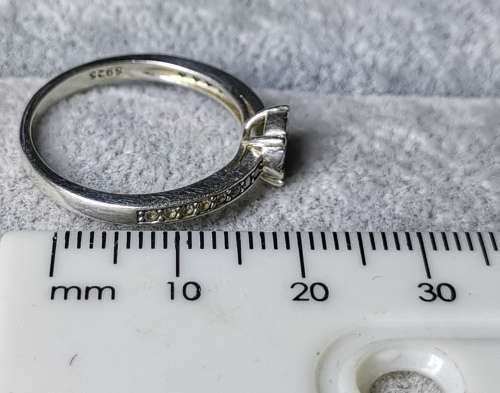 DISCOUNT!!!! Pretty Silver Ring