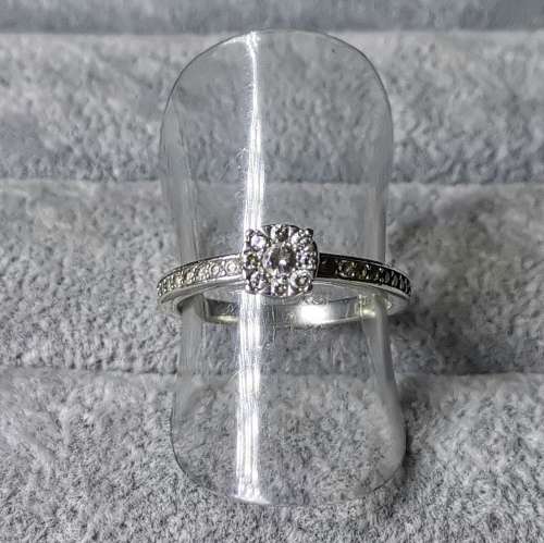 DISCOUNT!!!! Pretty Silver Ring