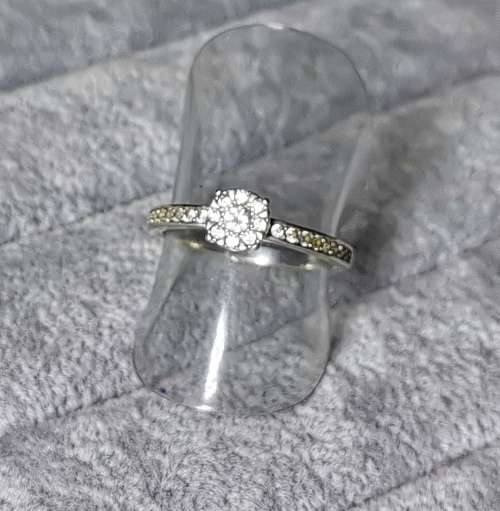 DISCOUNT!!!! Pretty Silver Ring