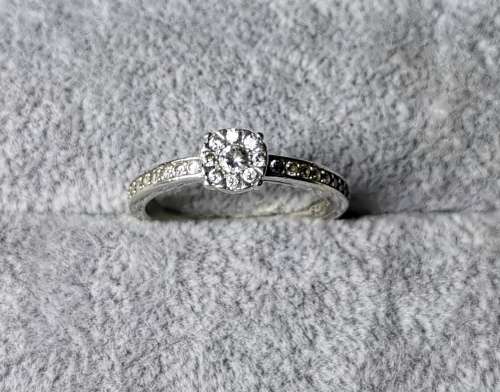 DISCOUNT!!!! Pretty Silver Ring