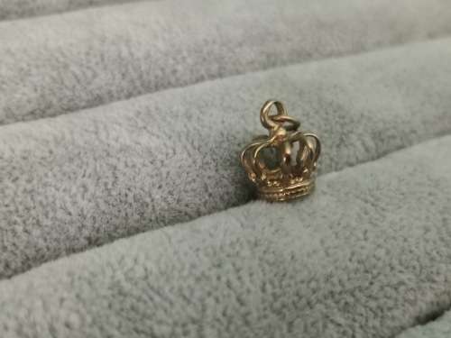 9ct Gold Crown Charm