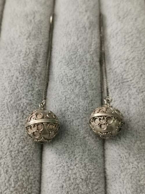 DISCOUNT!!! Silver Dangling Earrings