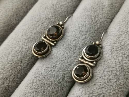 DISCOUNT!!! Silver Quartz Earrings