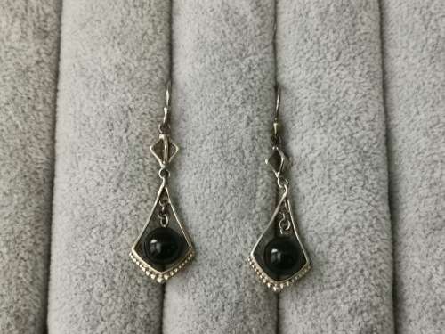 DISCOUNT!!! Stunning Silver Earrings
