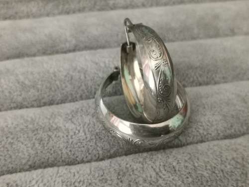 Discount!!! Patterned Silver Hoop Earrings