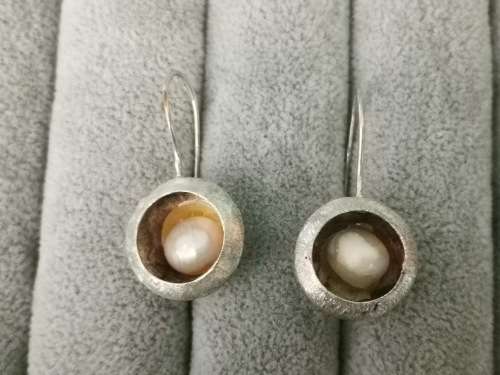 Discount!!! Unique Silver Pearl Earrings