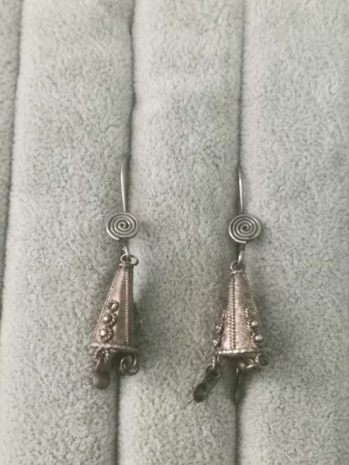 Discount!!! Unique Silver Earrings