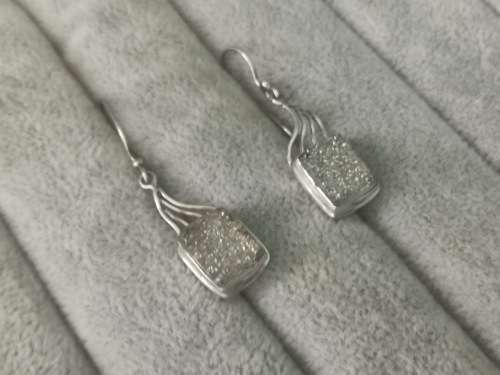Discount!!! Silver Quartz Earrings