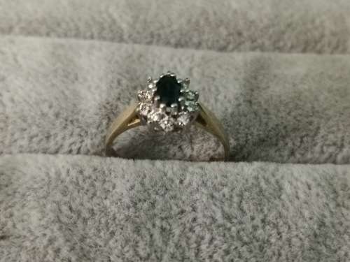 Stunning 9ct Gold Ring