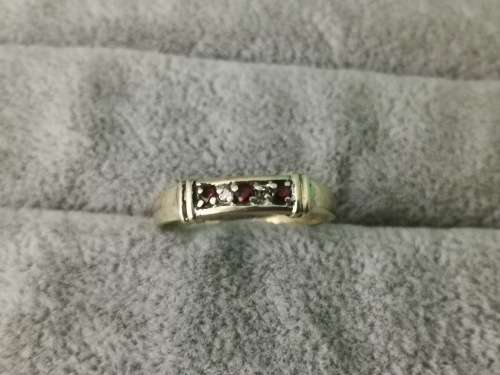 9ct Gold Ruby Ring