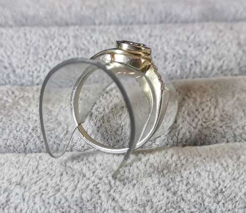 Discount!!! Silver Solitaire Ring
