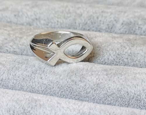 Discount!!! Bulky Silver Fish Ring