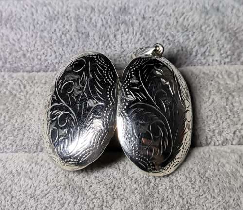 Discount!!! Silver Locket Pendant