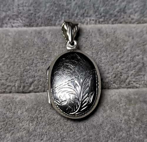 Discount!!! Silver Locket Pendant