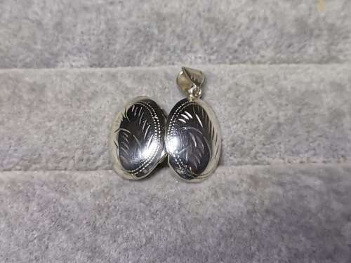 Discount!!! Silver Locket Pendant