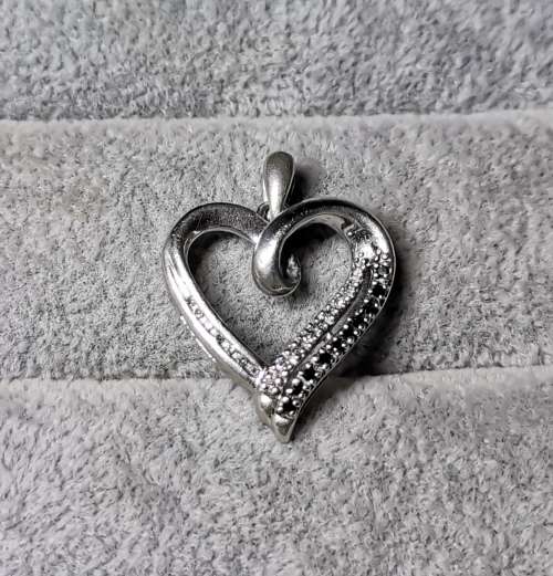 Discount!!! Silver Heart Pendant