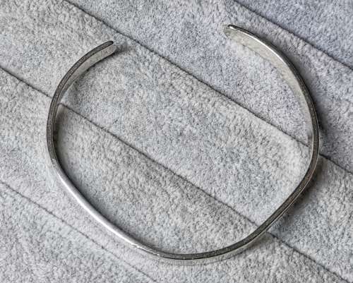 Discount!!! Detailed Silver Bangle