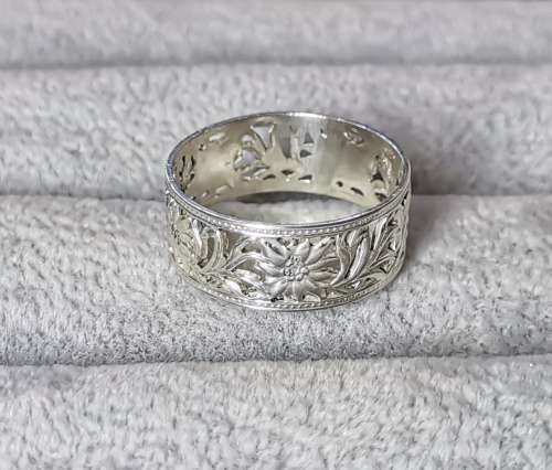 Silver Flower Ring