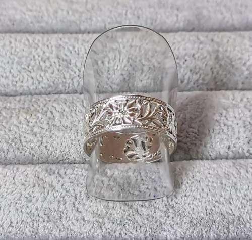 Silver Flower Ring