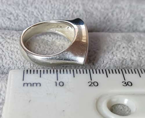 Stunning Silver Ring