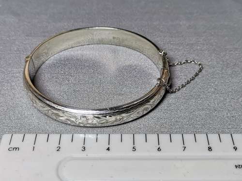 Detailed Silver Bangle