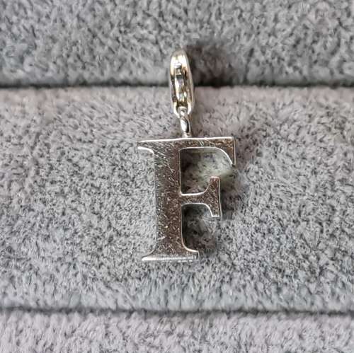 Thomas Sabo Letter `F` Charm