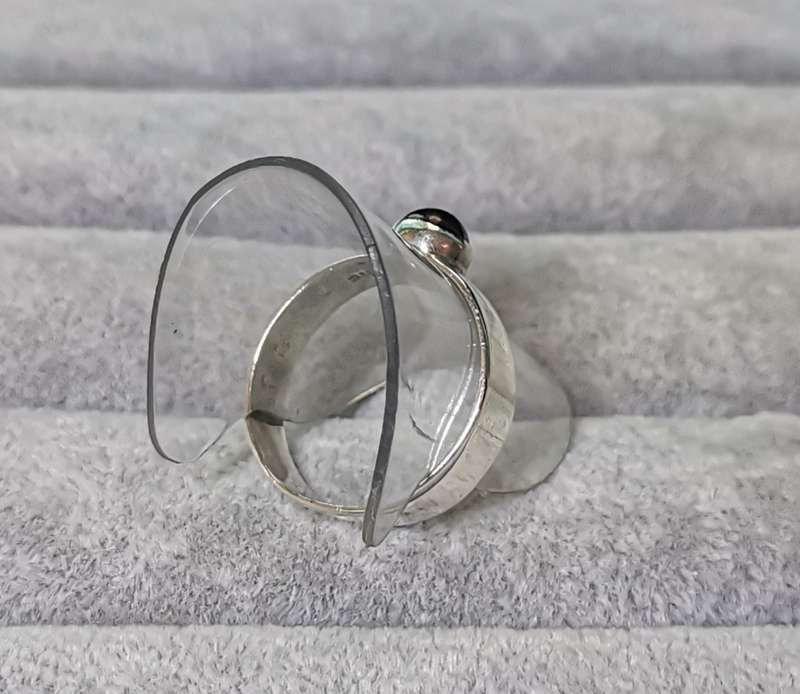 Stunning Silver Ring