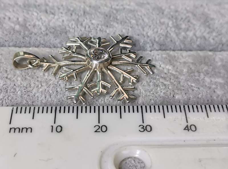 Silver Snowflake Pendant