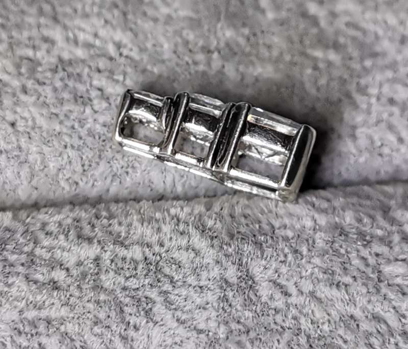 Dazzling Silver Pendant