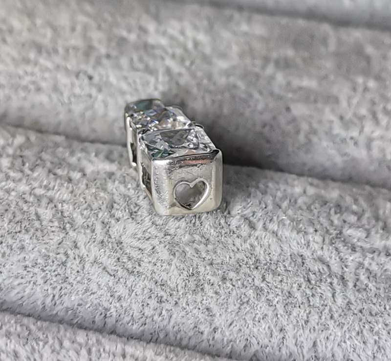 Dazzling Silver Pendant