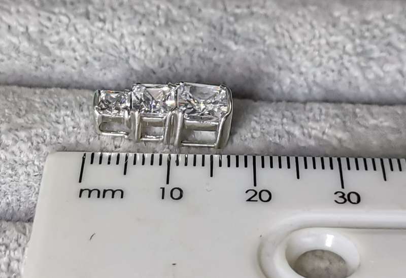 Dazzling Silver Pendant