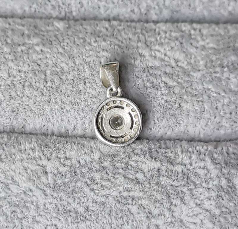 Dazzling Silver Pendant