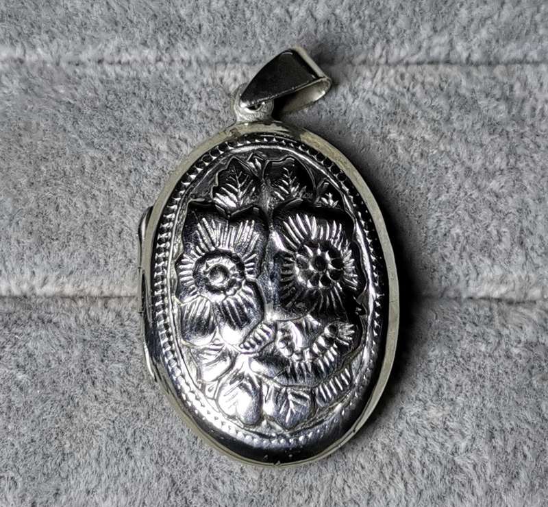 Silver Locket Pendant