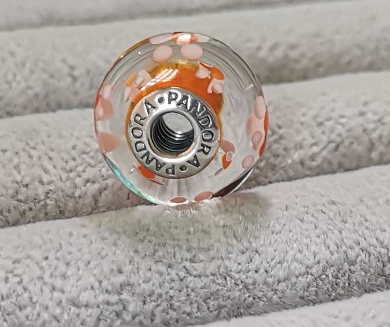 **R1 Auction** Pandora Large Blossoms Glass Charm