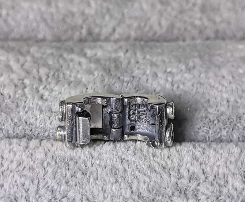 Pandora Tendril Champagne Clip Charm