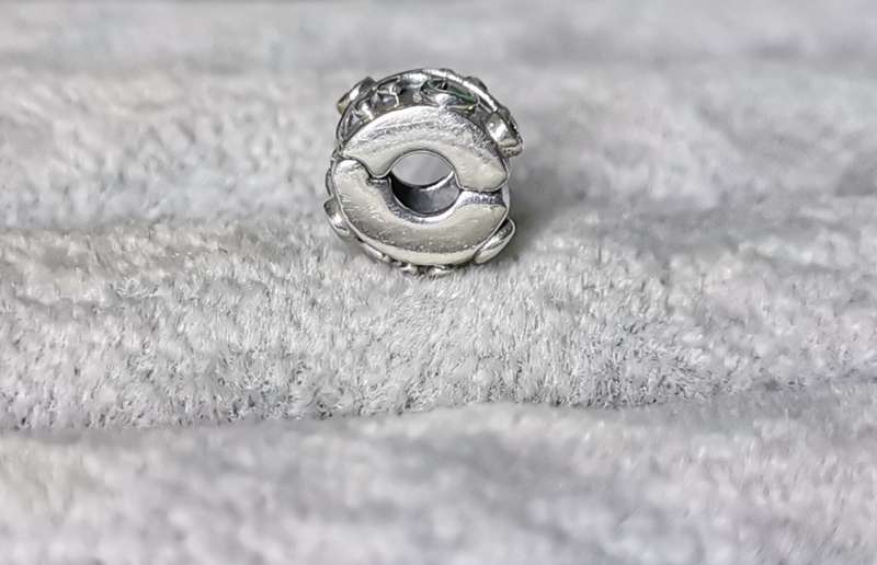 Pandora Tendril Champagne Clip Charm