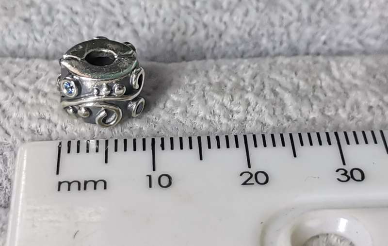 Pandora Tendril Blue Clip Charm
