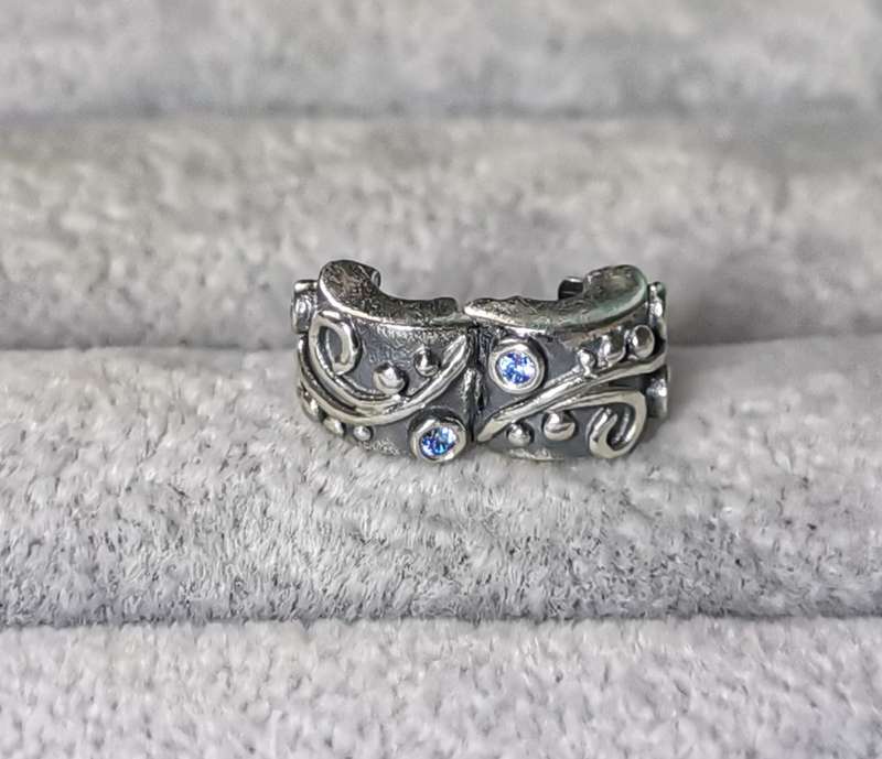 Pandora Tendril Blue Clip Charm