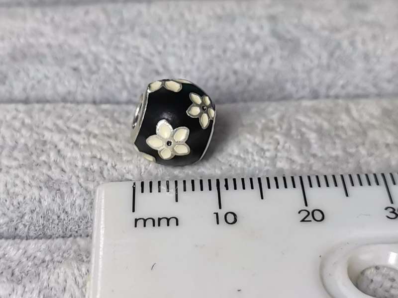 Pandora Mystic Flower Charm