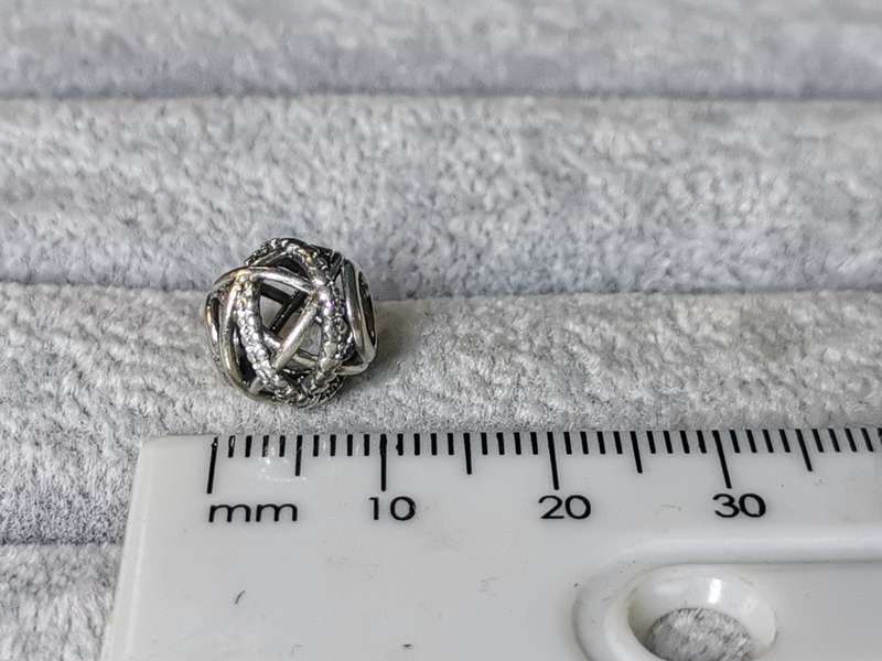 Pandora Sparkling Lines Openwork Charm