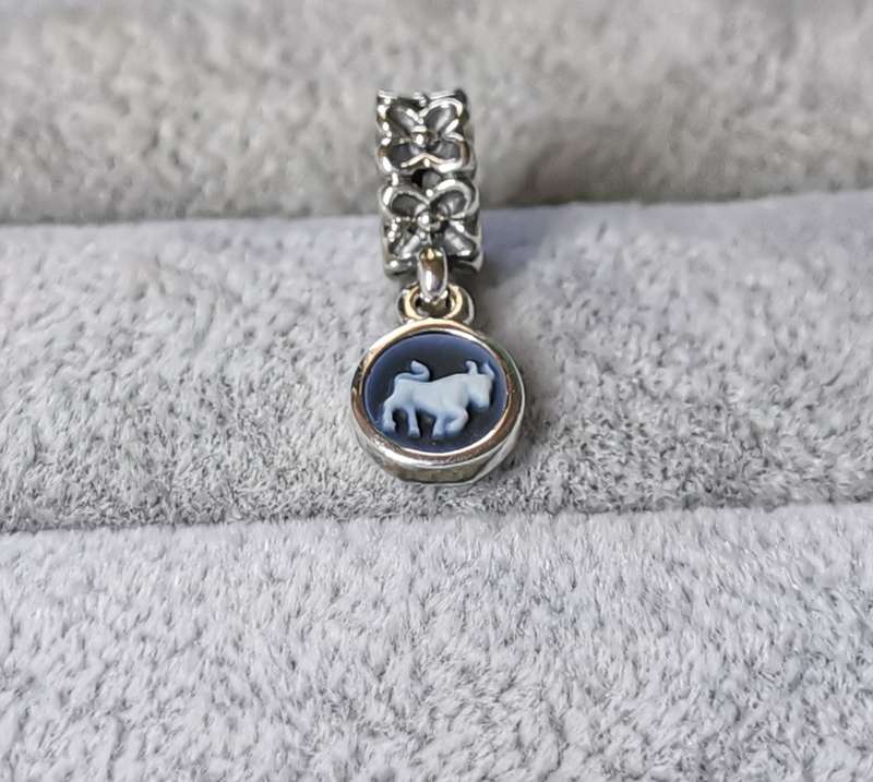 Pandora Agate Cameo Taurus Charm