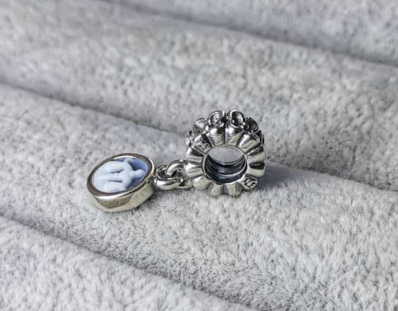 Pandora Libra Agate Cameo Charm