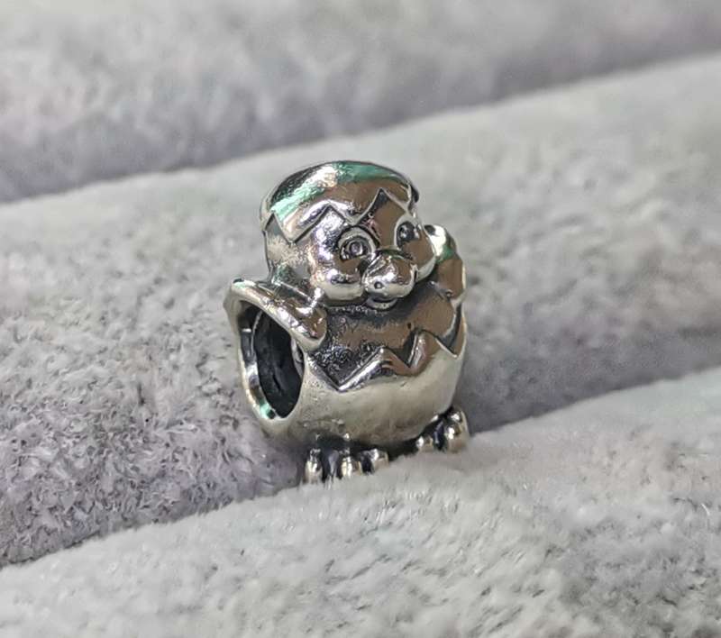 Pandora Spring Chicken Charm