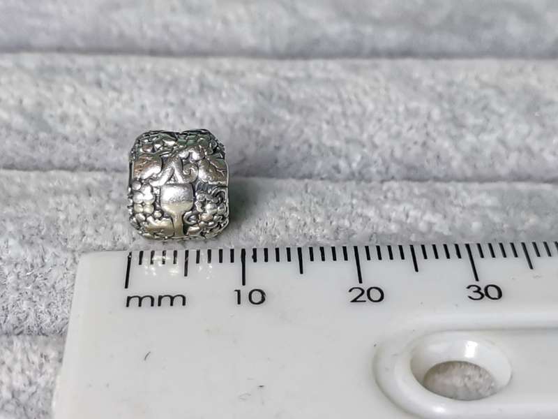 Pandora Vino Wine Charm