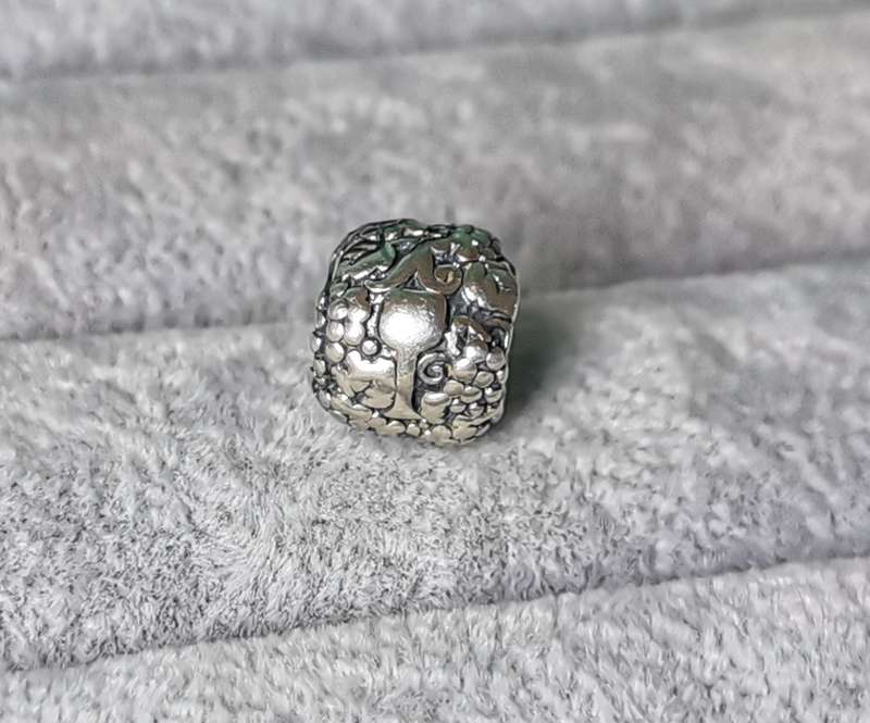 Pandora Vino Wine Charm