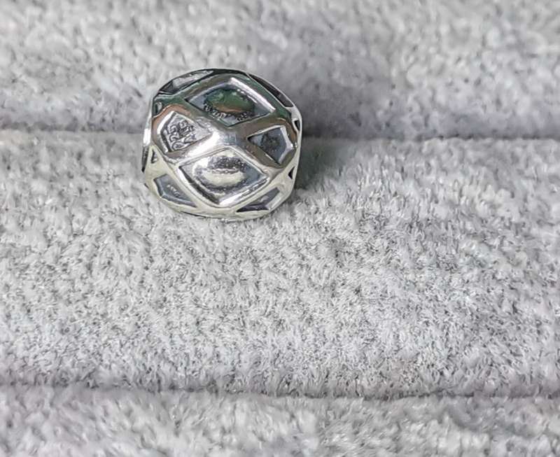 Pandora Web Charm