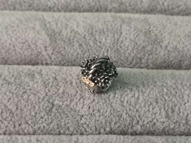 Pandora Charms Pandora Forever Bloom Basket Charm was listed for 1 000.00 on 30 Aug at 15 46 by MarVan7952 in Cape Town ID 622077263