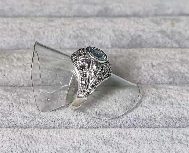 Dazzling Silver Ring