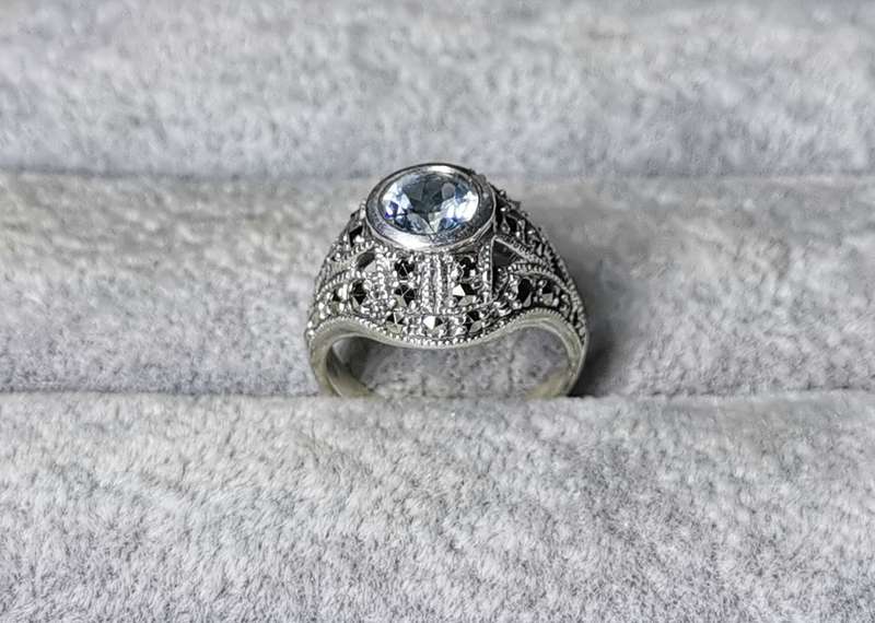 Dazzling Silver Ring