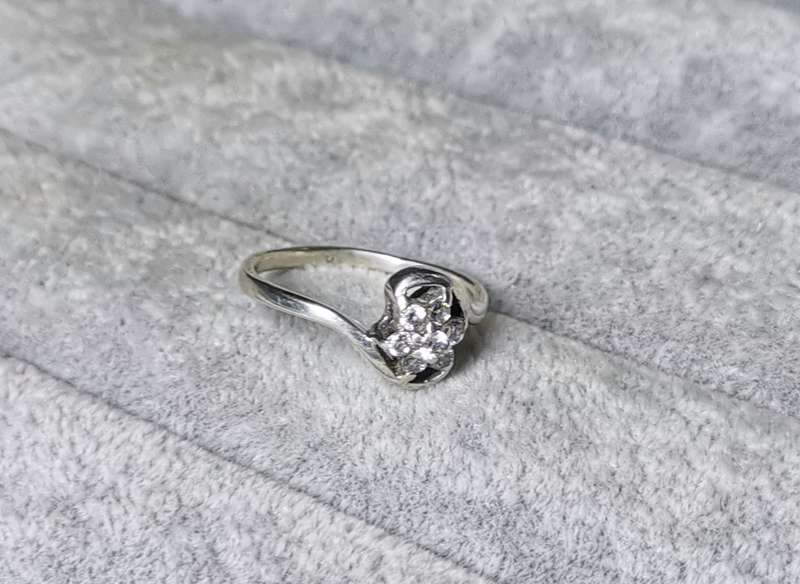 Silver Flower Ring